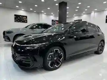 Volkswagen Golf 8 Facelift 2025 Rline - Vue 8