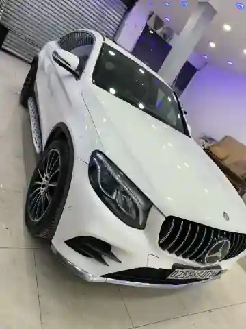 Mercedes GLC 2017 GLC - Vue 4