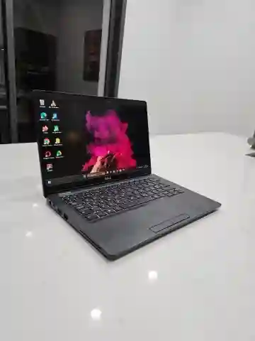 Dell Lattitude I5 8th Vpro 133"pouces - Vue 1
