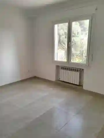 Location Niveau De Villa F4 Alger Dely Brahim - Vue 10