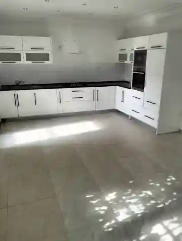 Location Niveau De Villa F4 Alger Dely Brahim - Vue 5