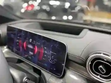 Mercedes Class C 2023 AMG 4 Matic - Vue 11