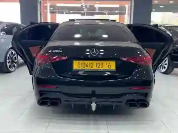 Mercedes Class C 2023 AMG 4 Matic - Vue 2