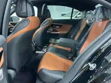 Mercedes Class C 2023 AMG 4 Matic - Vue 7