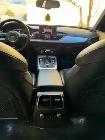 Audi A6 2012 S-line - Vue 15
