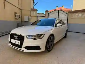 Audi A6 2012 S-line - Vue 4