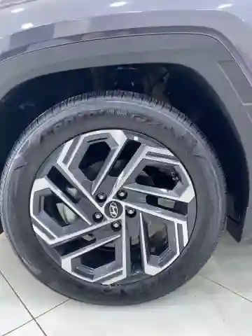 Hyundai Tecson 2025 Tecson - Vue 2