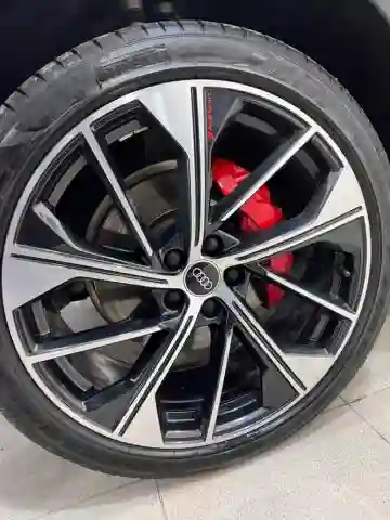 Audi Q5 2023 S_ Line - Vue 16