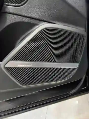 Audi Q5 2023 S_ Line - Vue 7