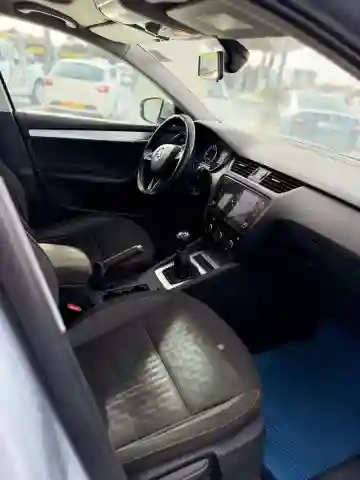 Skoda Octavia 2019 Clever - Vue 5
