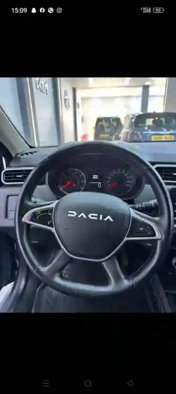 Dacia Duster 2023 - Vue 9