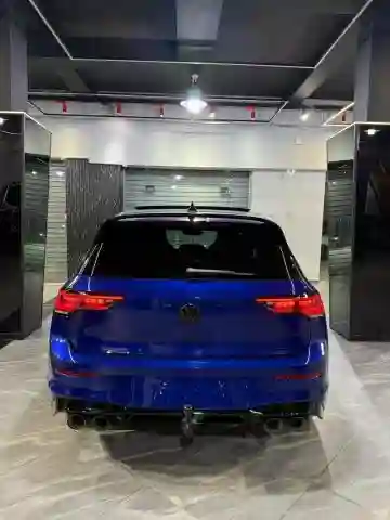 Volkswagen Golf 8 2025 R - Vue 12