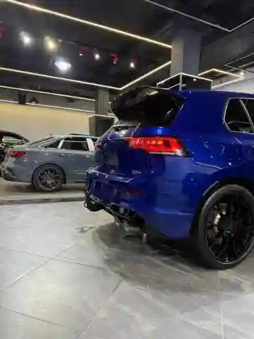 Volkswagen Golf 8 2025 R - Vue 15