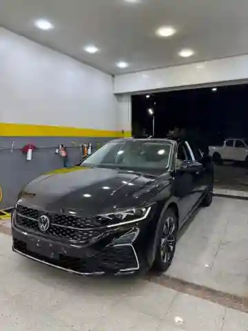 Volkswagen Passat 2025 Passat - Vue 5