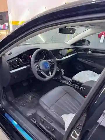 Volkswagen Passat 2025 Passat - Vue 7