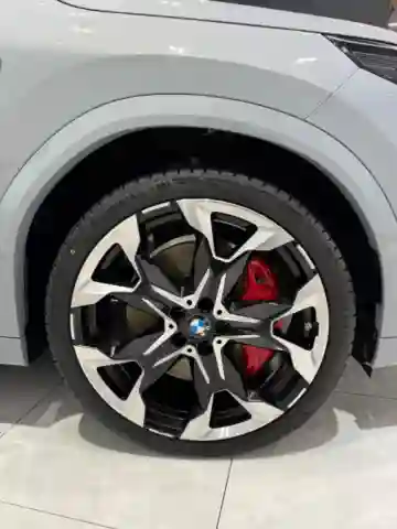BMW X2 2025 Pack M - Vue 10