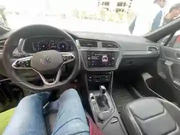 Volkswagen Tiguan 2022 R Line - Vue 11