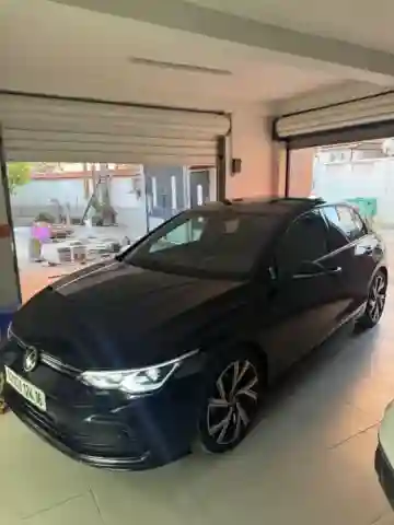 Volkswagen Golf 8 2024 R-line - Vue 3