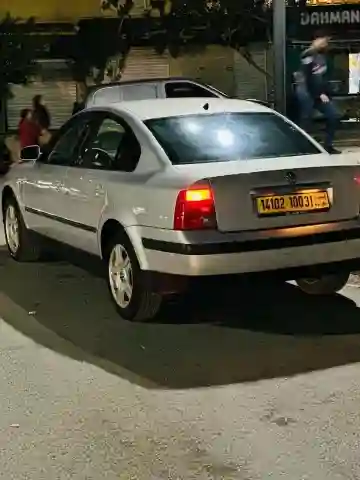 Volkswagen Passat 2000 Passat - Vue 16