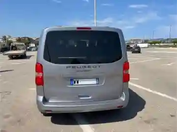 Peugeot Traveller 2025 Expert - Vue 3