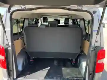 Peugeot Traveller 2025 Expert - Vue 7