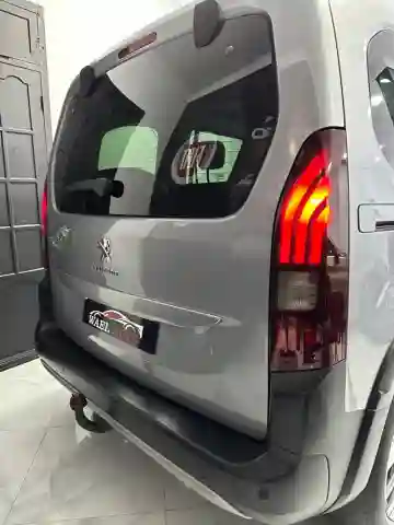 Peugeot Partner 2019 Partner - Vue 17