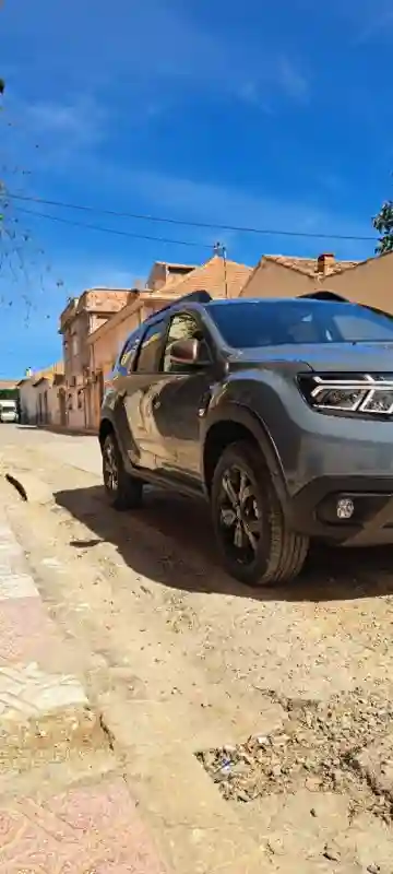 Dacia Duster 2025 Gold - Vue 4