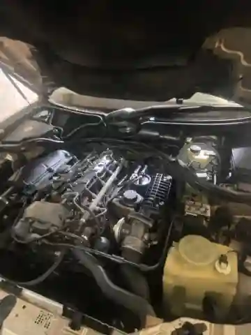 Mercedes Classe E 2000 E270 - Vue 1