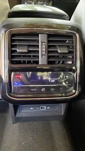 Volkswagen Passat 2025 Carat - Vue 11