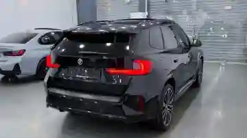 BMW X1 2023 M Sport - Vue 13
