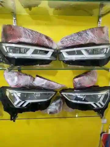 Phares Et Feux Arrière Audi Q3 Et Q5 - Vue 2