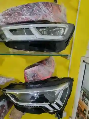 Phares Et Feux Arrière Audi Q3 Et Q5 - Vue 3