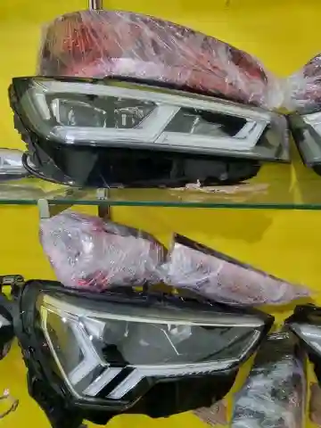 Phares Et Feux Arrière Audi Q3 Et Q5 - Vue 7