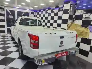 Toyota Hilux 2017 Legend SC 4x2 - Vue 10