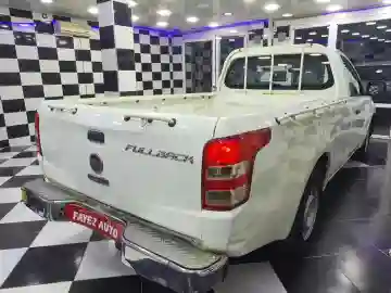 Toyota Hilux 2017 Legend SC 4x2 - Vue 8
