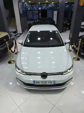 Volkswagen Golf 8 2023 Style - Vue 12