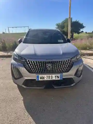 Peugeot 2008 2025 GT - Vue 12
