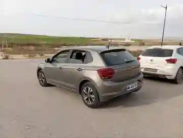 Volkswagen Polo 2021 Life - Vue 6