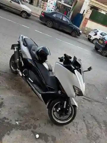 Yamaha Tmax 530 Dx 2019 - Vue 12