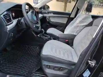 Volkswagen Tayron 2025 R-line - Vue 5