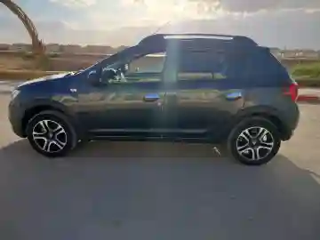 Dacia Sandero 2023 Stepway Expression Plus - Vue 1