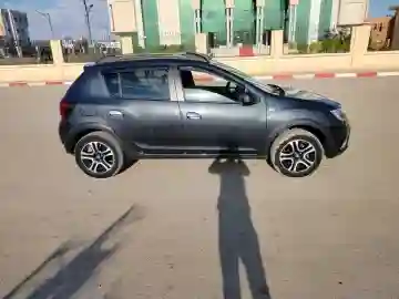 Dacia Sandero 2023 Stepway Expression Plus - Vue 12