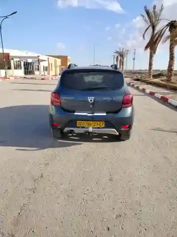 Dacia Sandero 2023 Stepway Expression Plus - Vue 8