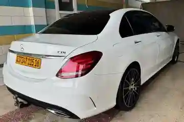 Mercedes Classe C 2015 220 AMG Line - Vue 17