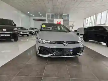 Volkswagen Golf 8 2025 R-line - Vue 7