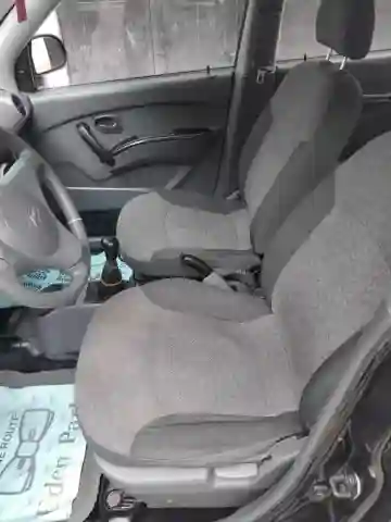 Hyundai Atos 2010 GLS - Vue 17