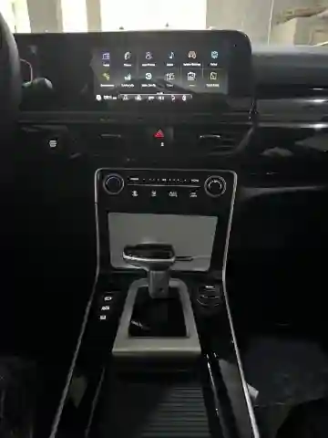 Kia Seltos 2025 Luxury - Vue 5