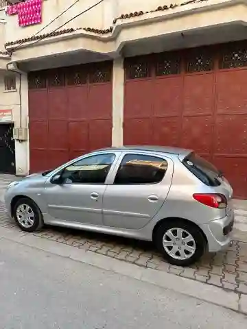Peugeot 206 Plus 2011 206 Plus - Vue 3
