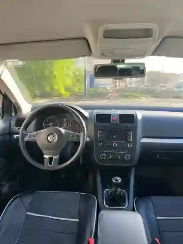 Volkswagen Jetta 2025 - Vue 12