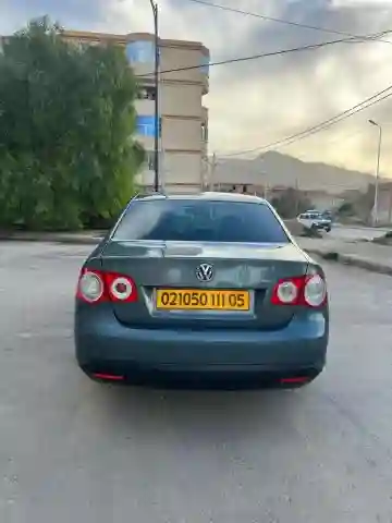 Volkswagen Jetta 2025 - Vue 2